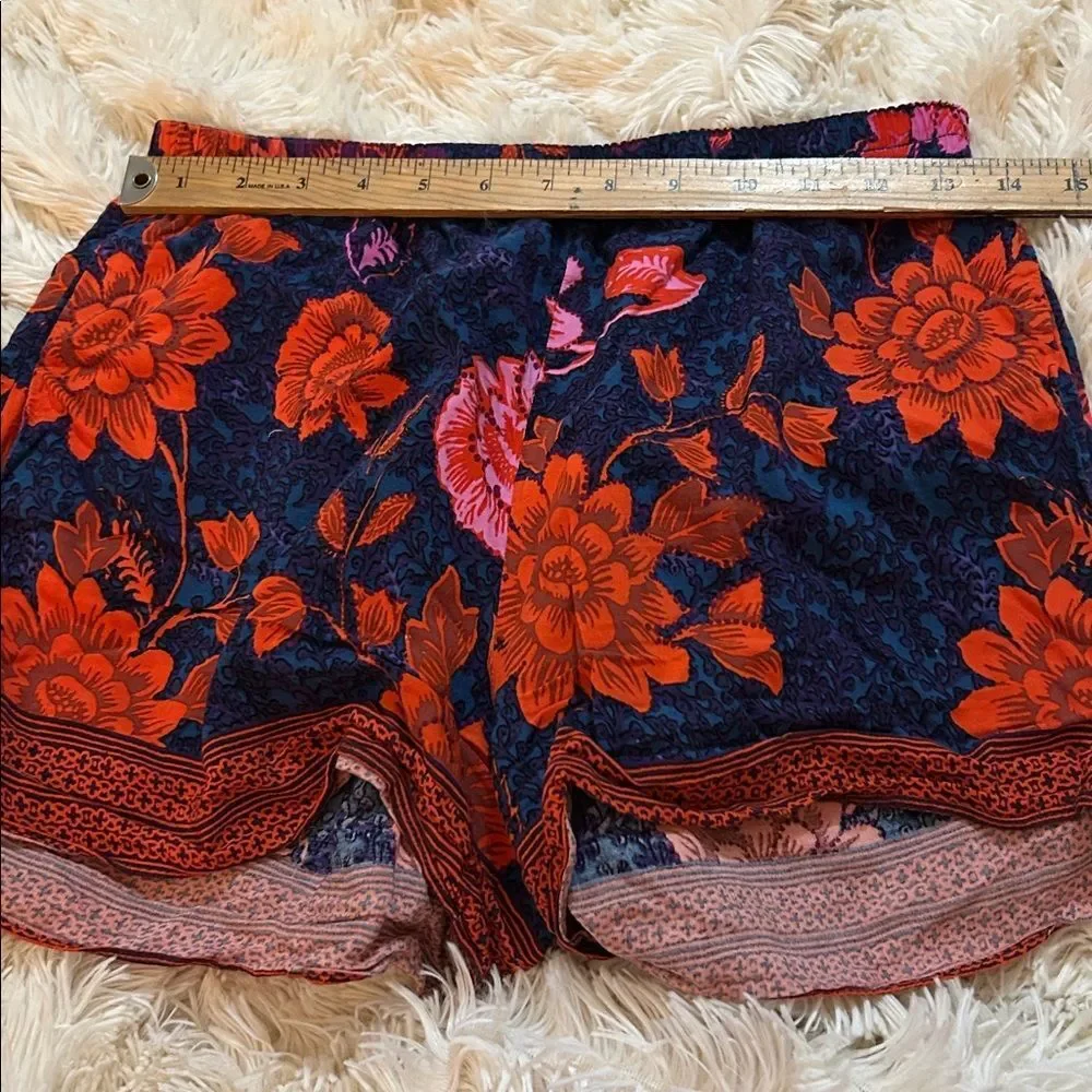 Anthropologie Red and Blue Floral High Waist Shorts small
